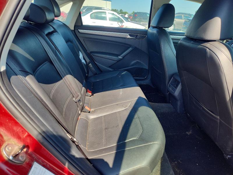 Снимка 10 от търг – 2017 VOLKSWAGEN PASSAT с VIN 1VWDT7A35HC063211