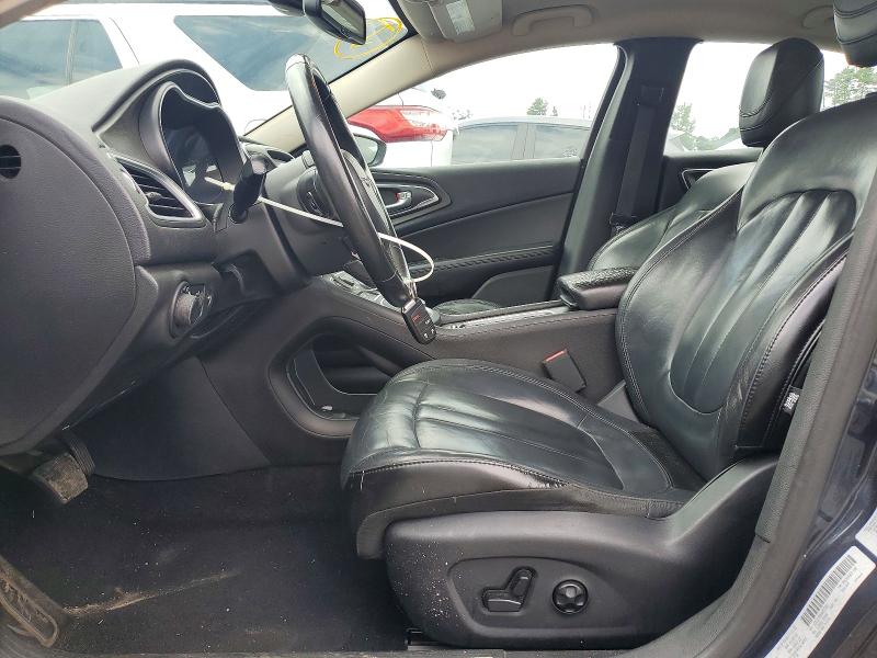 Photo 7 from auction – 2017 CHRYSLER 200 with VIN 1C3CCCAB5HN507551