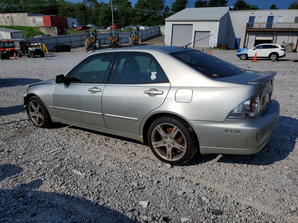 صورة رقم 2 من المزاد - 2002 LEXUS IS مع VIN JTHBD192X20042751
