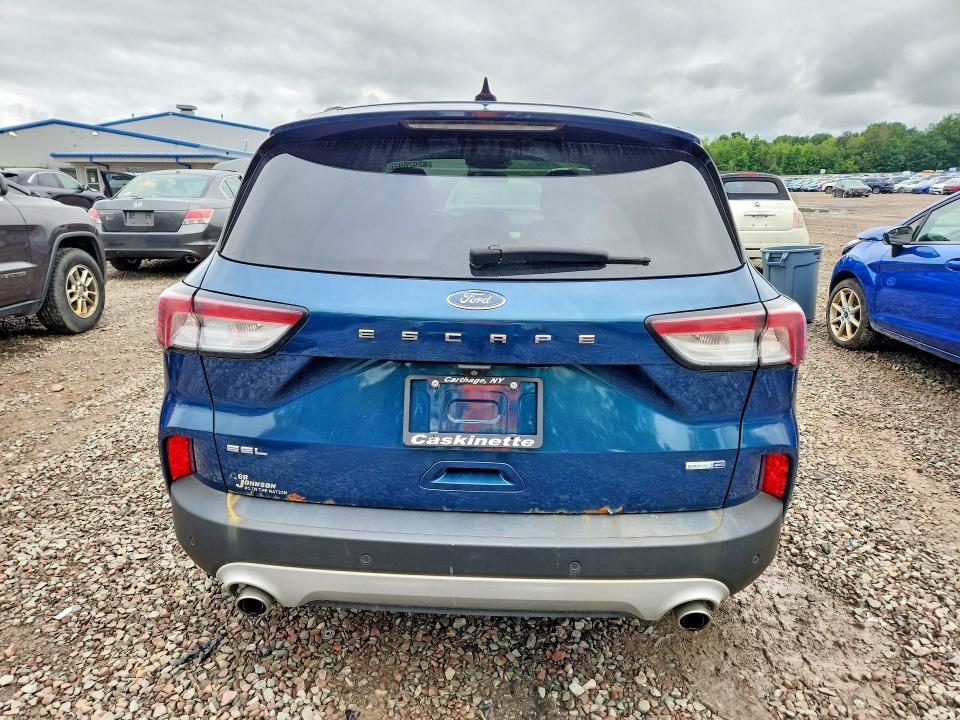 Photo 6 from auction – 2020 FORD ESCAPE with VIN 1FMCU9H61LUA13234