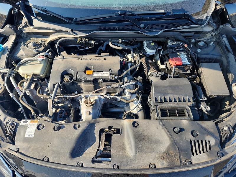 Photo 11 from auction – 2018 HONDA CIVIC with VIN 19XFC2F54JE043071