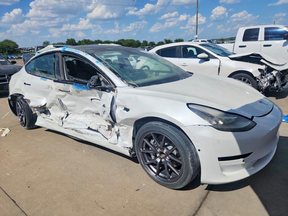 Photo 4 from auction – 2021 TESLA MODEL 3 with VIN 5YJ3E1EA1MF996096