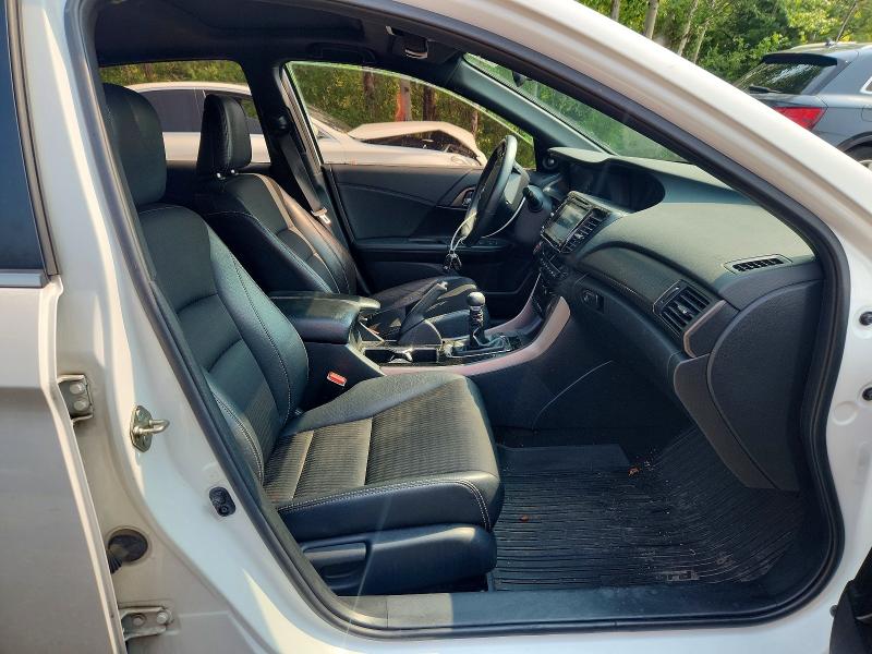 Photo 7 from auction – 2017 HONDA ACCORD with VIN 1HGCR2E54HA808023