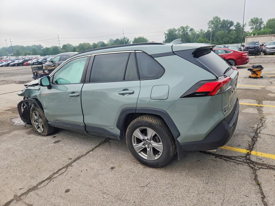Photo 2 from auction – 2022 TOYOTA RAV4 with VIN 4T3RWRFV9NU053957