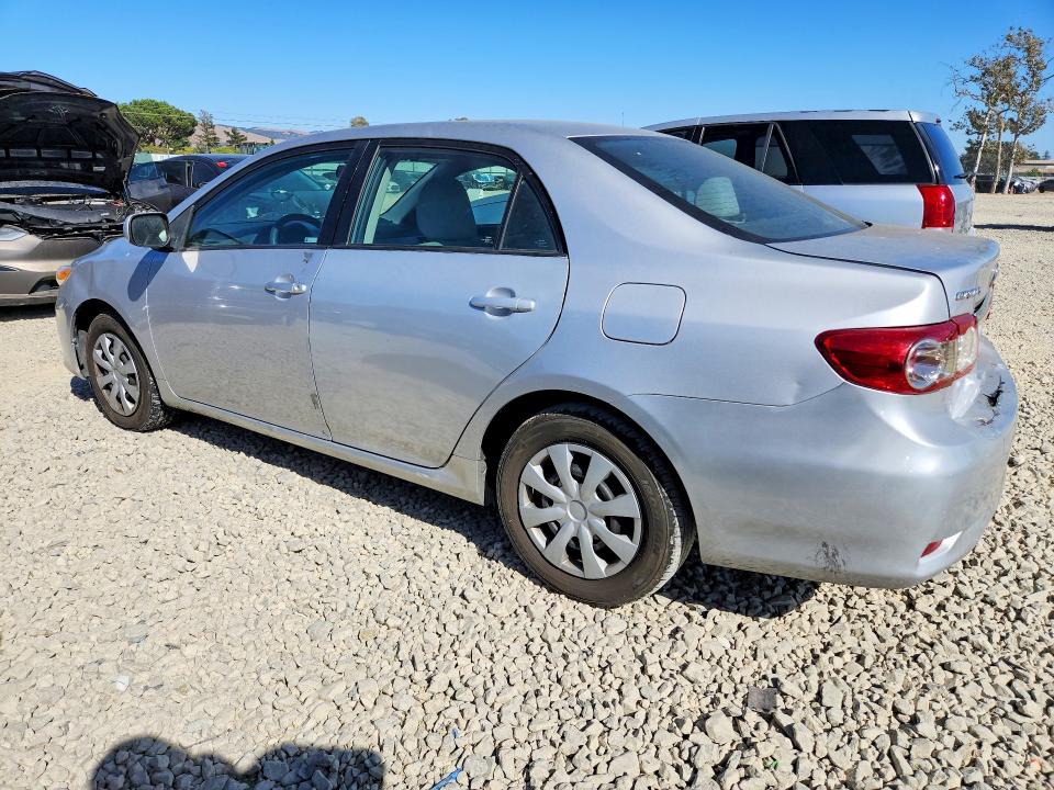 Photo 2 from auction – 2011 TOYOTA COROLLA with VIN 2T1BU4EE5BC613460