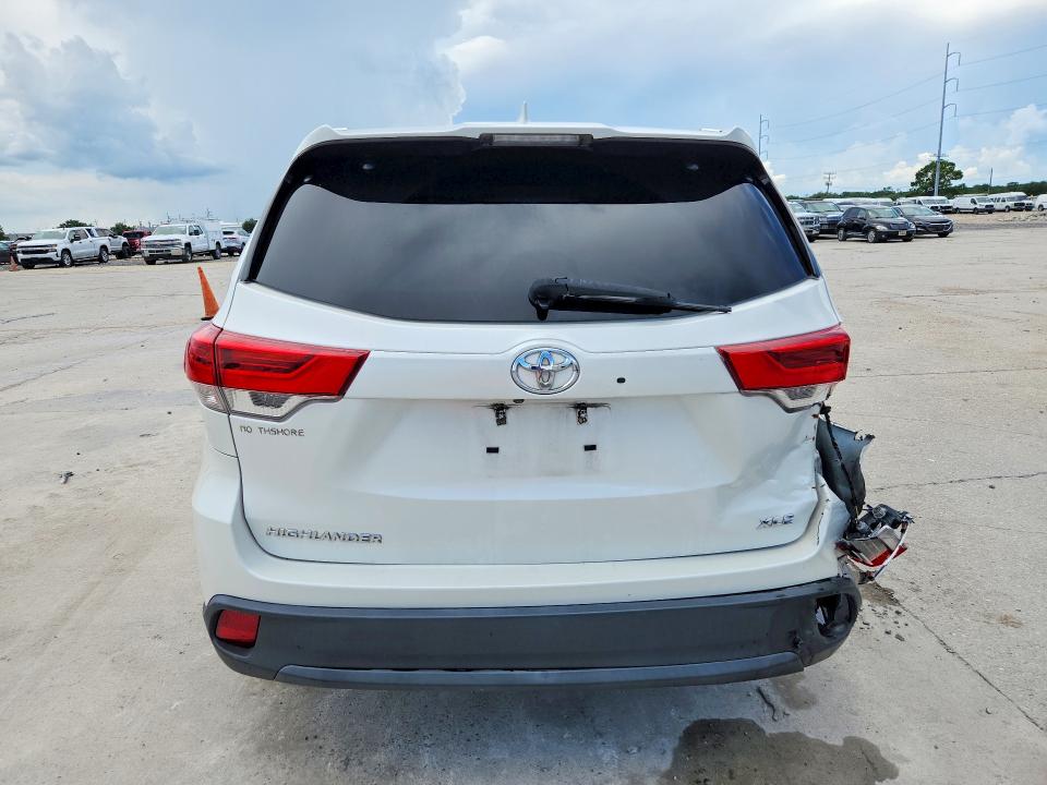 صورة رقم 6 من المزاد - 2017 TOYOTA HIGHLANDER مع VIN 5TDKZRFH8HS515868