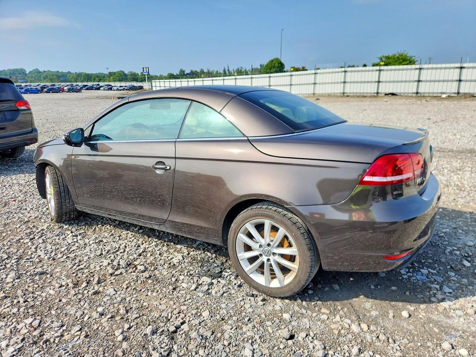 Photo 2 from auction – 2015 VOLKSWAGEN EOS with VIN WVWBW8AH4FV000136