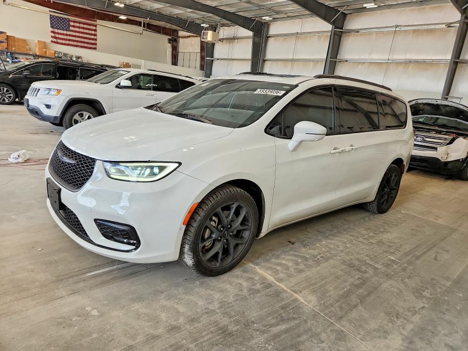 CHRYSLER PACIFICA 2022 with VIN 2C4RC3GG2NR102044 - Photo from auction