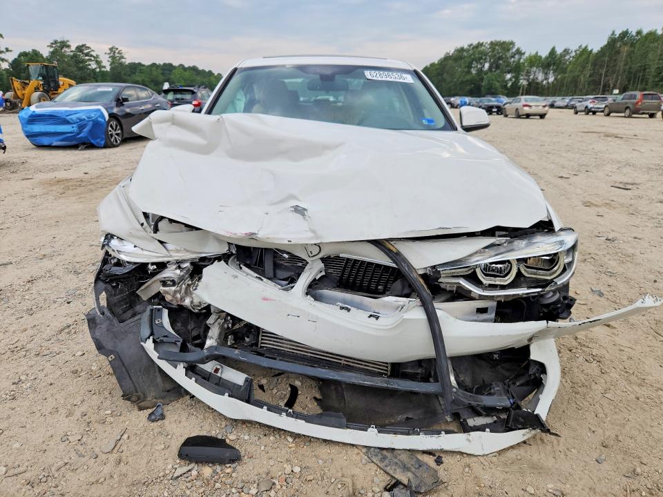 Photo 5 from auction – 2018 BMW 320 with VIN WBA8E5G52JNV02643