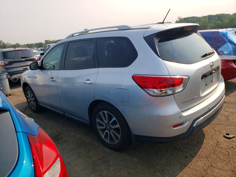 Photo 2 from auction – 2013 NISSAN PATHFINDER with VIN 5N1AR2MM4DC651456