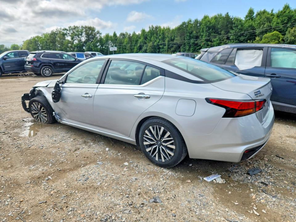 Photo 2 from auction – 2024 NISSAN ALTIMA with VIN 1N4BL4DV2RN302926