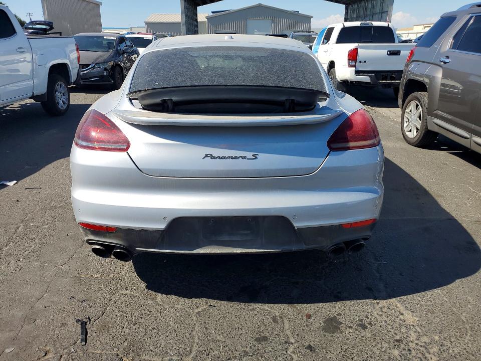 Photo 6 from auction – 2014 PORSCHE PANAMERA with VIN WP0AB2A77EL055945