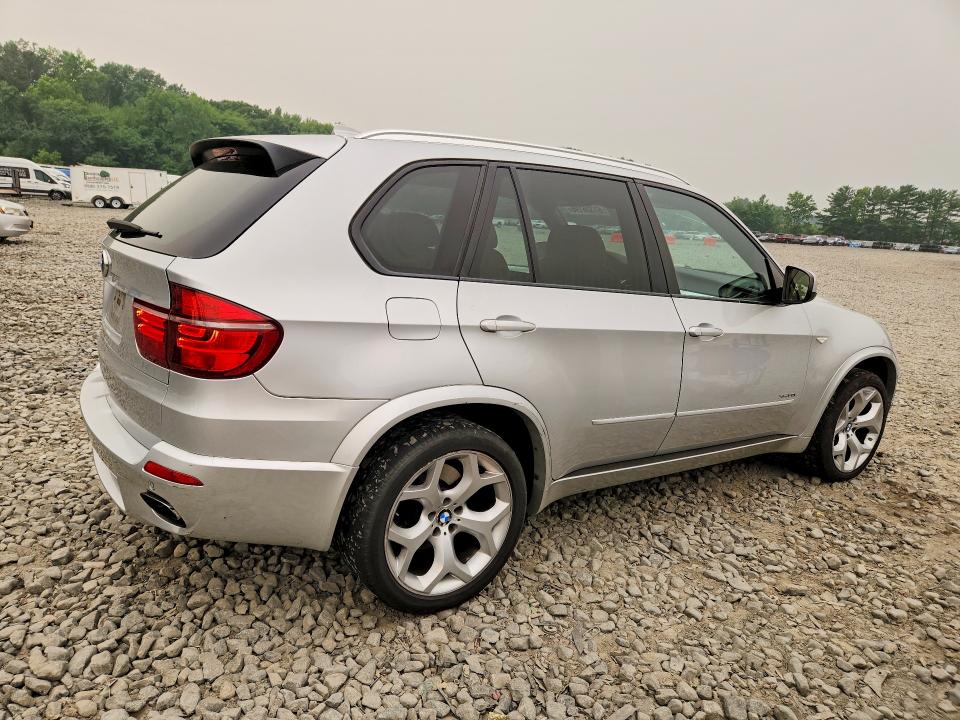Photo 3 from auction – 2012 BMW X5 with VIN 5UXZV8C5XCL422986