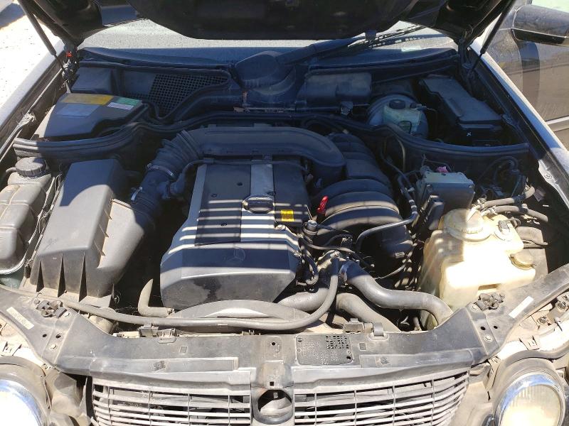 Photo 11 from auction – 1996 MERCEDES-BENZ E with VIN WDBJF55F0TJ020100