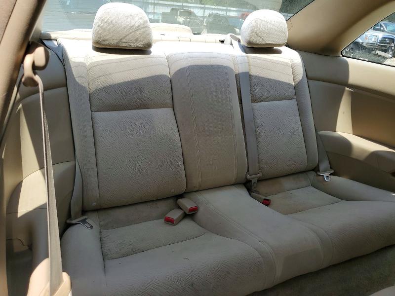 Photo 10 from auction – 2005 HONDA CIVIC with VIN 1HGEM22645L070843