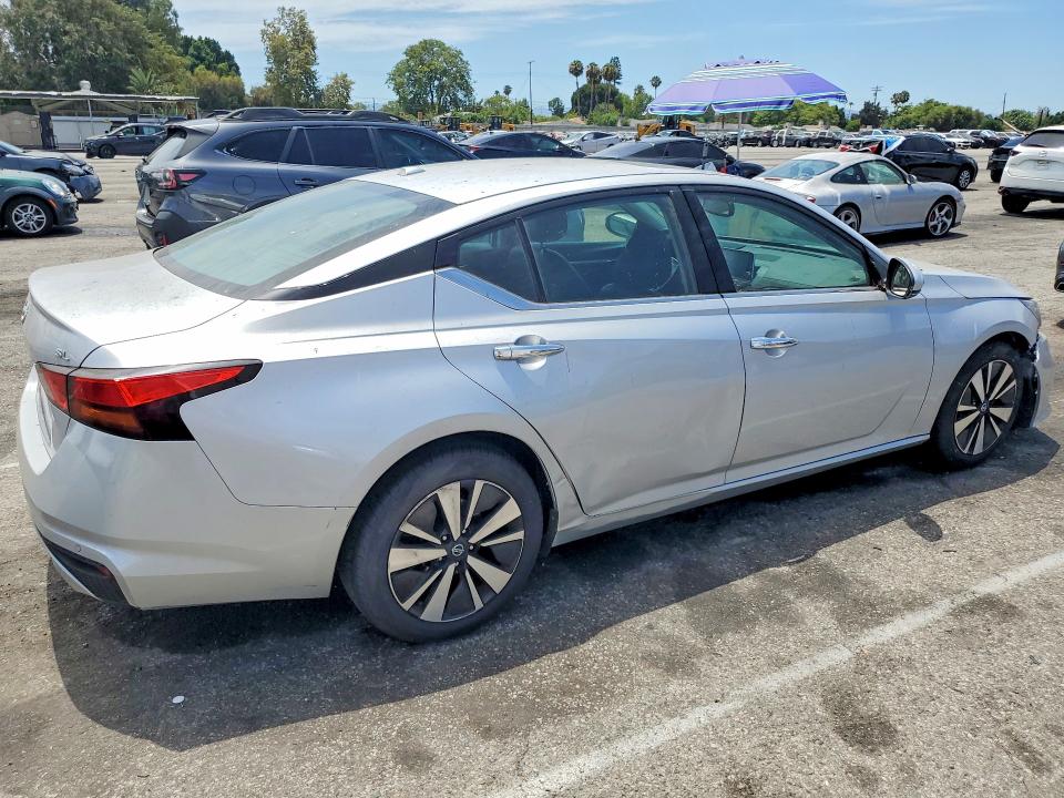 Photo 3 from auction – 2019 NISSAN ALTIMA with VIN 1N4BL4EVXKC256603
