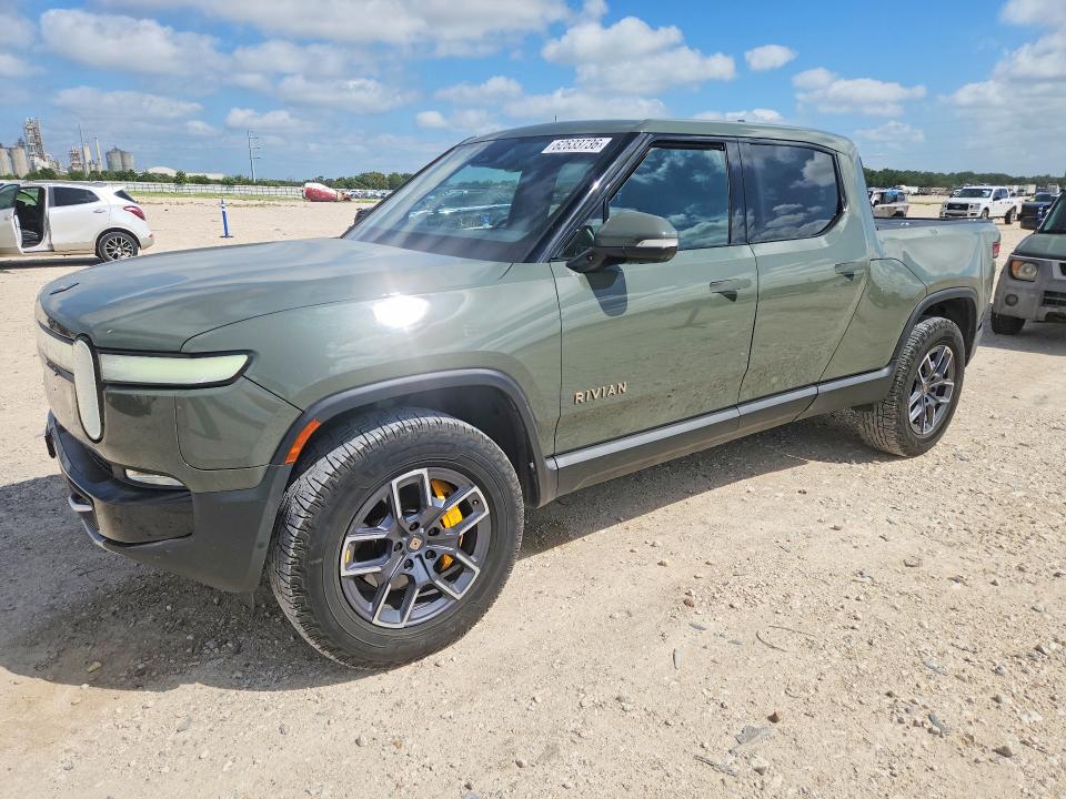 RIVIAN R1T 2022 с VIN 7FCTGAAL6NN001357 - Снимка от търг