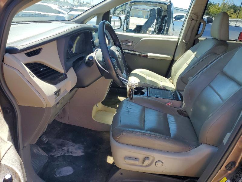 Photo 7 from auction – 2018 TOYOTA SIENNA with VIN 5TDYZ3DC3JS953170