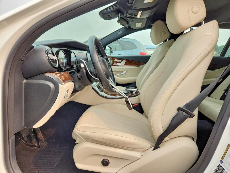 Photo 7 from auction – 2019 MERCEDES-BENZ E with VIN WDDZH6JB1KA624914