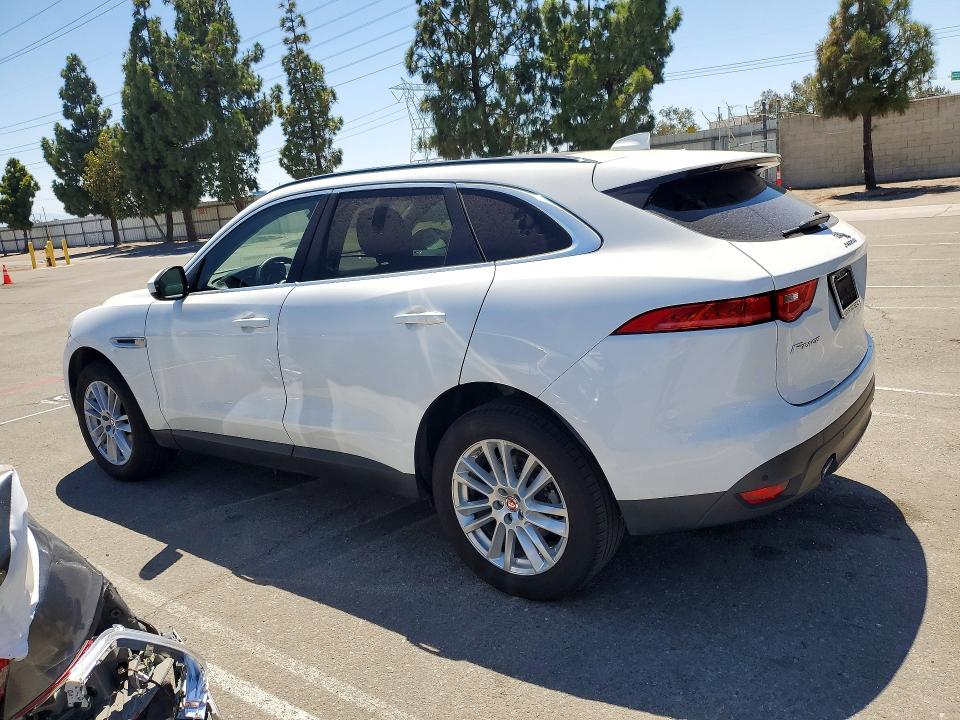 Photo 2 from auction – 2019 JAGUAR F-PACE with VIN SADCK2FX0KA398741