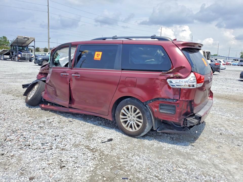 Photo 2 from auction – 2011 TOYOTA SIENNA with VIN 5TDYK3DC2BS068321