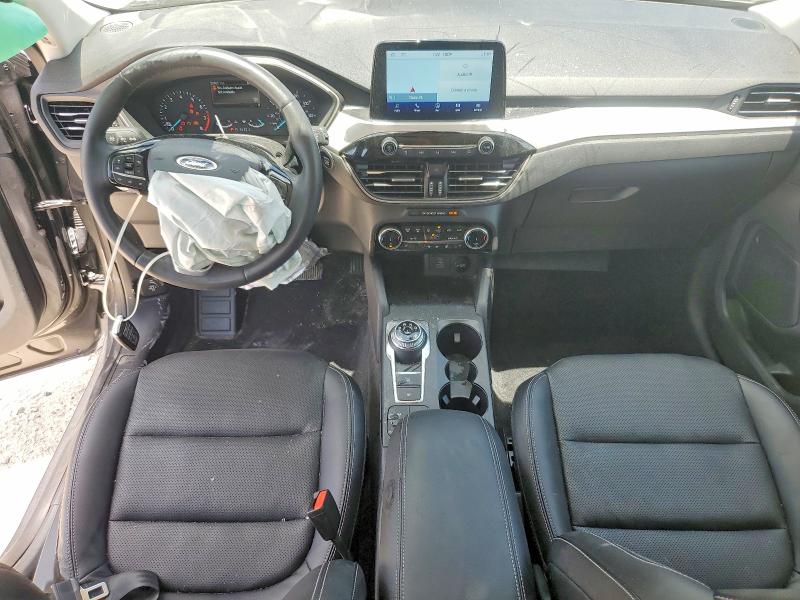 Photo 8 from auction – 2022 FORD ESCAPE with VIN 1FMCU0H62NUB90471