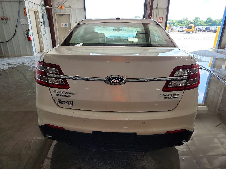 Photo 6 from auction – 2015 FORD TAURUS with VIN 1FAHP2F83FG152206