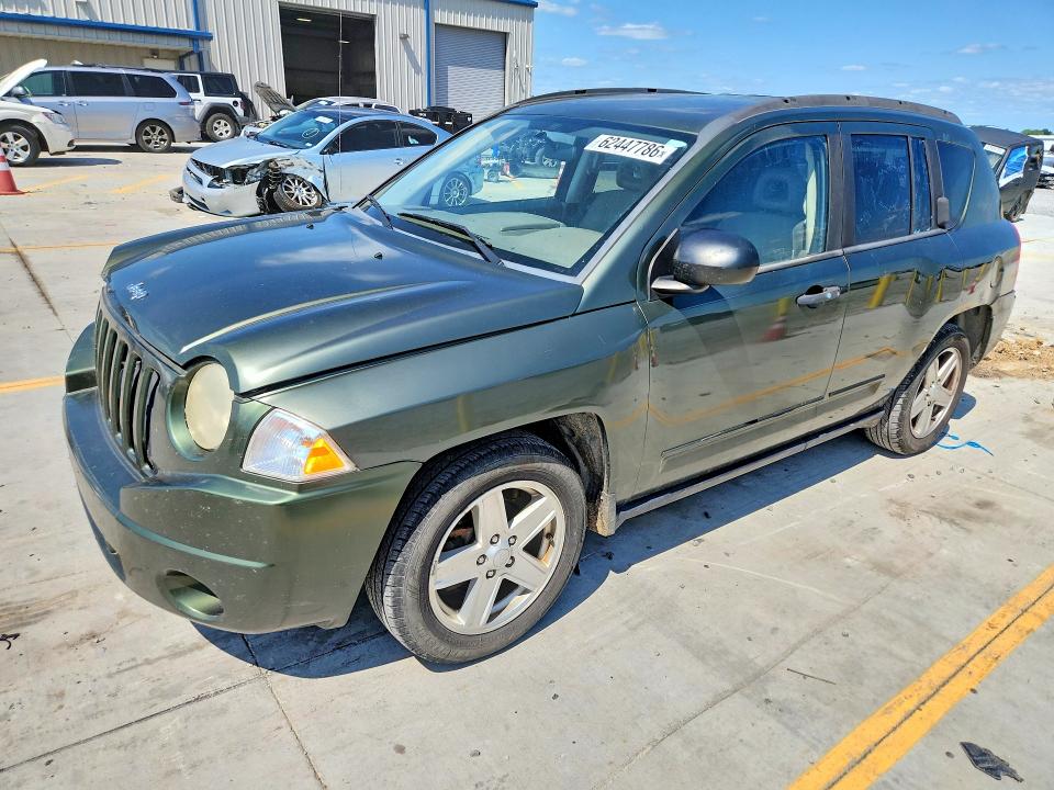 JEEP COMPASS 2008 with VIN 1J8FF47W98D534136 - Photo from auction