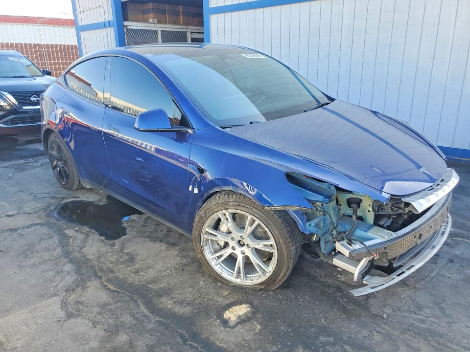 Photo 4 from auction – 2023 TESLA MODEL Y with VIN 7SAYGDEE0PF582626