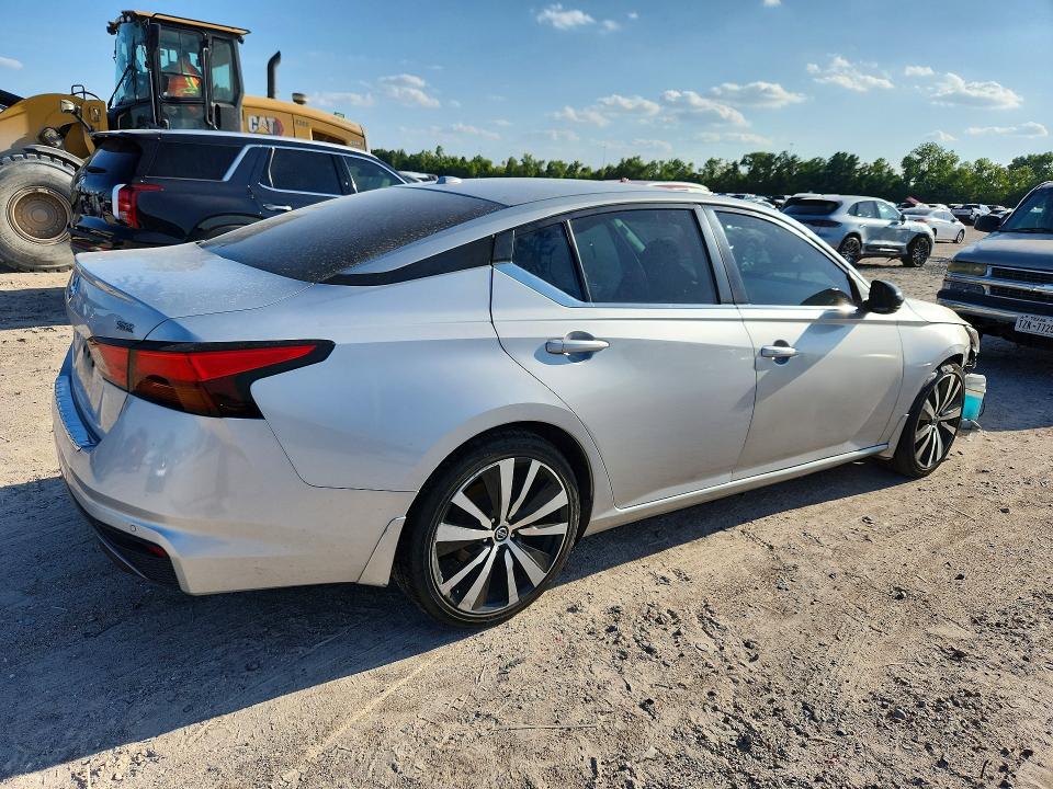 Photo 3 from auction – 2020 NISSAN ALTIMA with VIN 1N4BL4CV9LN309235