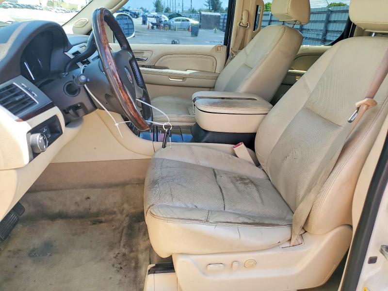 Photo 7 from auction – 2008 CADILLAC ESCALADE with VIN 1GYFK66878R271742