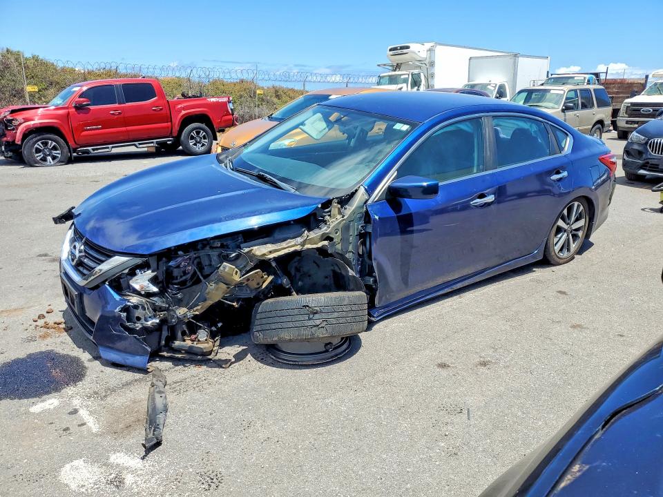 NISSAN ALTIMA 2017 with VIN 1N4AL3AP2HC142441 - Photo from auction