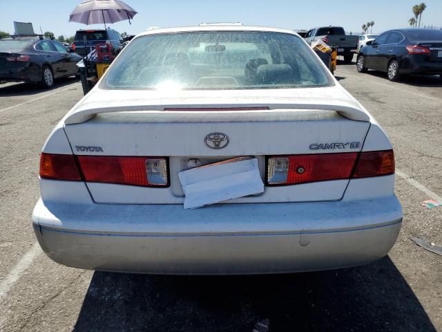 Photo 6 from auction – 2000 TOYOTA CAMRY CE with VIN JT2BG22K4Y0450950