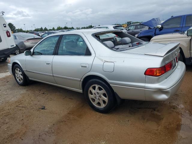Photo 2 from auction – 2000 TOYOTA CAMRY CE with VIN JT2BG22K5Y0518852