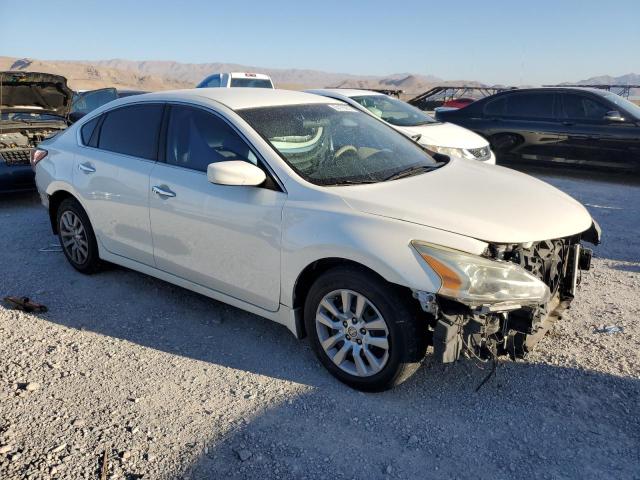 Photo 4 from auction – 2015 NISSAN ALTIMA 2.5 with VIN 1N4AL3AP1FN335519