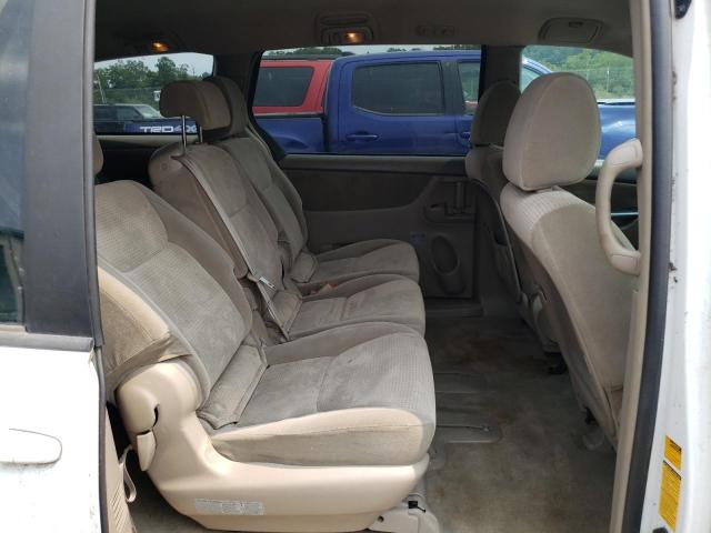 Photo 11 from auction – 2010 TOYOTA SIENNA CE with VIN 5TDKK4CC0AS297317