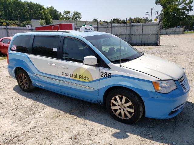 Photo 4 from auction – 2015 CHRYSLER TOWN & COU with VIN 2C4RC1BG4FR534115