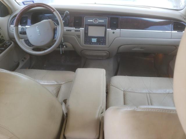 Photo 8 from auction – 2011 LINCOLN TOWN CAR S with VIN 2LNBL8CV8BX758609