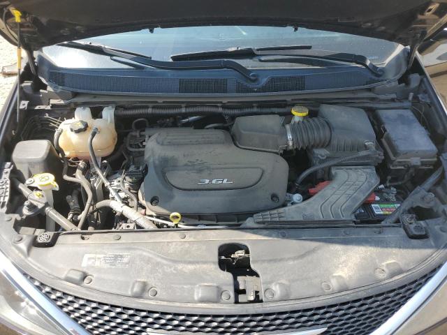 Photo 12 from auction – 2017 CHRYSLER PACIFICA T with VIN 2C4RC1DG7HR712017