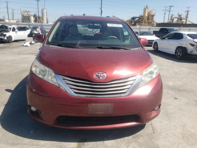 Photo 5 from auction – 2011 TOYOTA SIENNA XLE with VIN 5TDYK3DCXBS088476