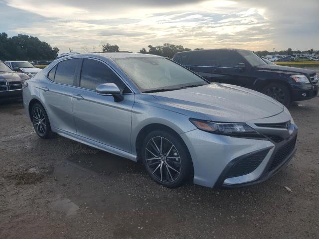 Photo 4 from auction – 2022 TOYOTA CAMRY SE with VIN 4T1G11AK0NU656325