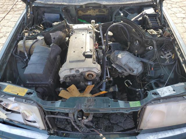 Photo 11 from auction – 1995 MERCEDES-BENZ E 320 BASE with VIN WDBEA32E9SC223361