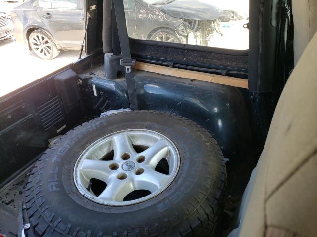 Photo 10 from auction – 2005 JEEP WRANGLER X with VIN 1J4FA39S85P330295