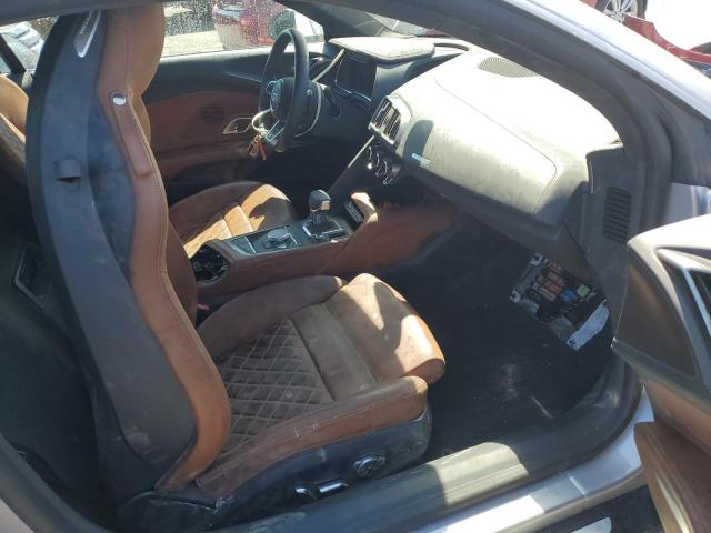 Photo 8 from auction – 2020 AUDI R8 with VIN WUAEEAFX4L7900870