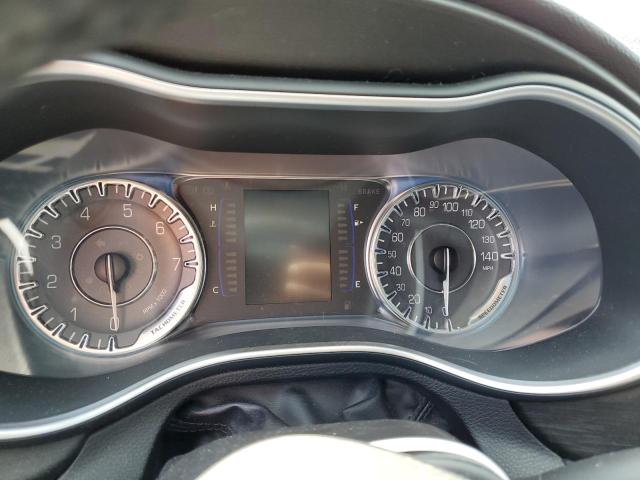 Photo 9 from auction – 2015 CHRYSLER 200 LIMITE with VIN 1C3CCCAB9FN646658