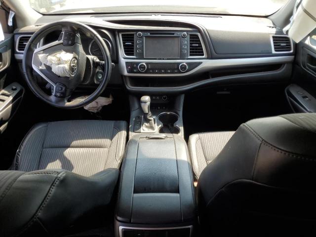 Photo 8 from auction – 2017 TOYOTA HIGHLANDER with VIN 5TDBZRFH2HS370780
