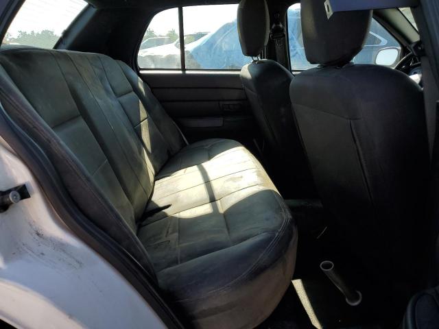 Photo 10 from auction – 2011 FORD CROWN VICT with VIN 2FABP7BV5BX152355