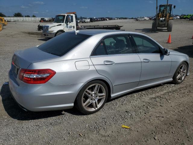 Photo 3 from auction – 2011 MERCEDES-BENZ E 550 with VIN WDDHF7CB3BA419678