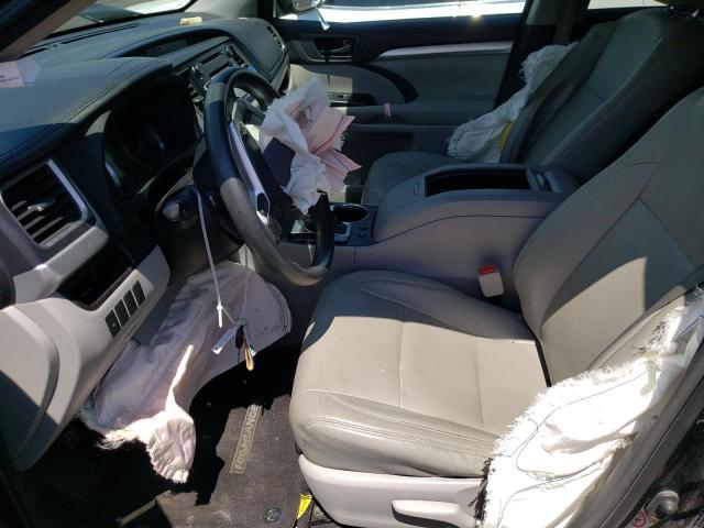 Photo 7 from auction – 2016 TOYOTA HIGHLANDER with VIN 5TDBKRFH8GS330030