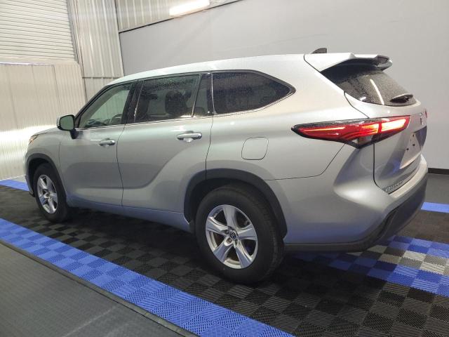 Photo 2 from auction – 2022 TOYOTA HIGHLANDER with VIN 5TDZZRAH4NS544611